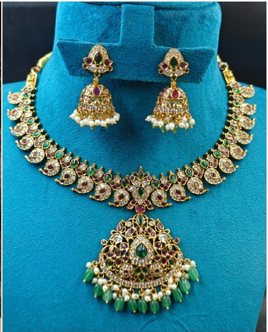 Jadau Necklace Set