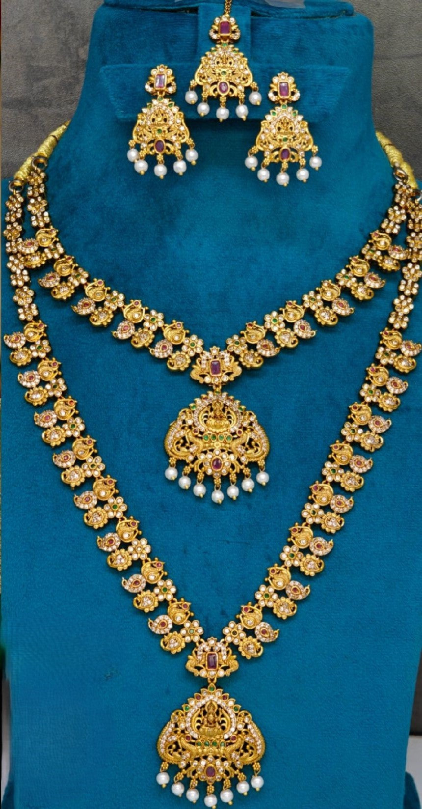 Necklace Set