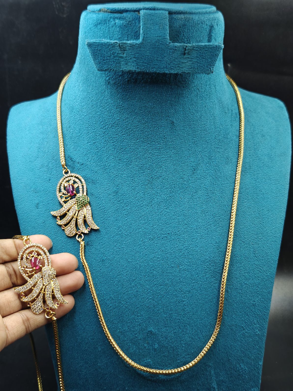 Side Locket Chain